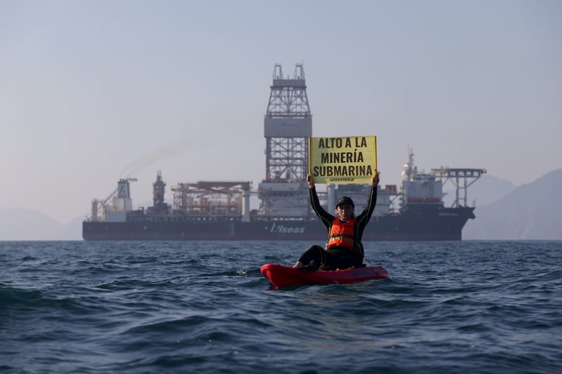 Greenpeace-alto a la minería submarina